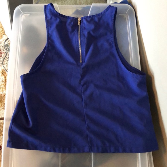 Tobi Blue Cropped Tank Top Blouse - Picture 4 of 8